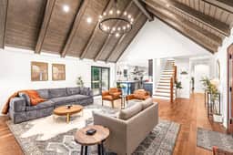 Wooded Oasis, HotTub, Sauna, GameRoom, 15min 2 AVL - Image 3