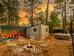 Wooded Oasis, Hot Tub, Fenced Yard, Chic Design - Image 3