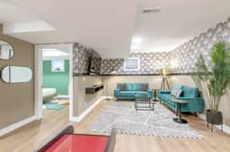NashOasis 10 Min to DT, Gameroom, Huge Yard - Image 3