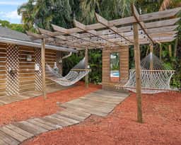 6BR West Palm Oasis • Heated Pool & Mini Golf - Image 3