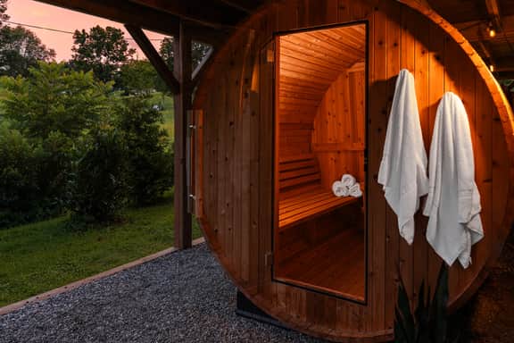 Sauna & Hot Tub Chalet with Game Room, 6BR - Image 3